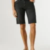 Bermudas de ganga de corte justo Bermudas de ganga de corte justo