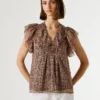 Blusa com decote em V e folhos