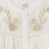 Blusa com detalhes bordados