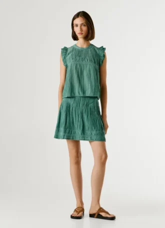 Blusa com detalhes plissados