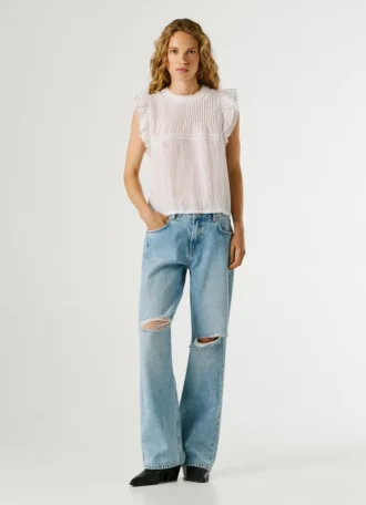Blusa com detalhes plissados