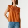 Blusa com detalhes plissados