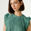 Blusa com detalhes plissados