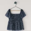 Blusa com estampado floral Blusa com estampado floral