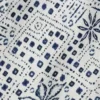 Blusa com estampado floral assimétrico