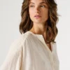 Blusa com gola Mao fluida