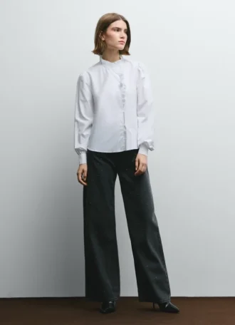 Blusa de popelina com folhos