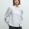 Blusa de popelina com folhos