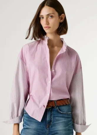 Blusa de popelina às riscas