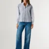 Blusa de popelina às riscas