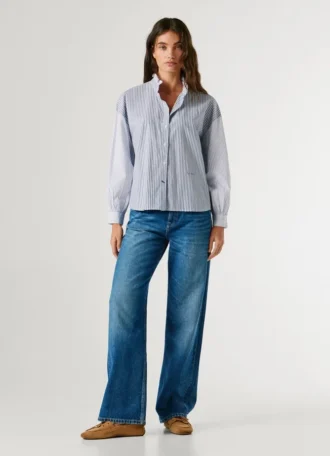 Blusa de popelina às riscas