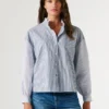 Blusa de popelina às riscas