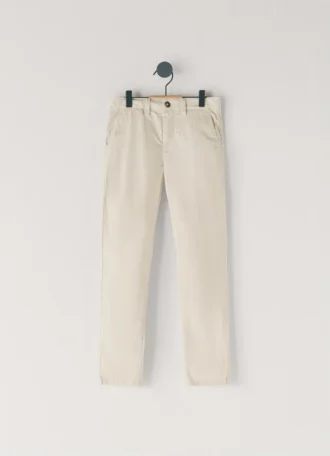 Calças chino de corte justo
