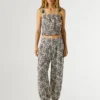 Calças de perna larga com estampado floral Calças de perna larga com estampado floral