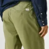 Calções chino de corte regular Calções chino de corte regular