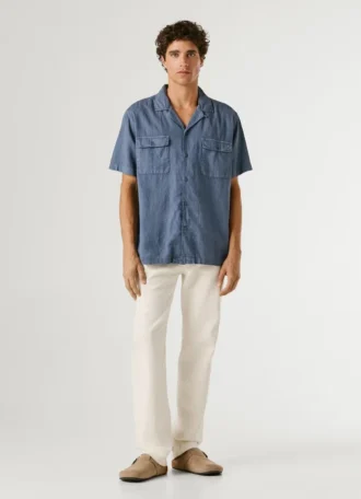 Camisa com gola cubana