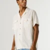 Camisa com gola cubana Camisa com gola cubana