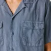 Camisa com gola cubana Camisa com gola cubana