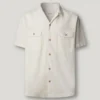 Camisa com gola cubana Camisa com gola cubana