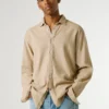 Camisa de corte regular tingida