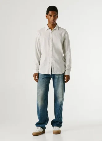 Camisa de corte regular tingida