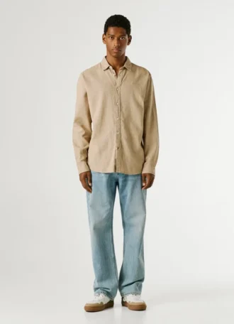 Camisa de corte regular tingida