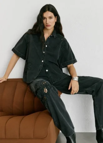 Camisa de ganga de corte descontraído