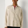 Camisa de veludo cotelê de corte descontraído