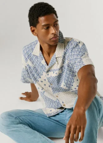 Camisa em patchwork com gola cubana