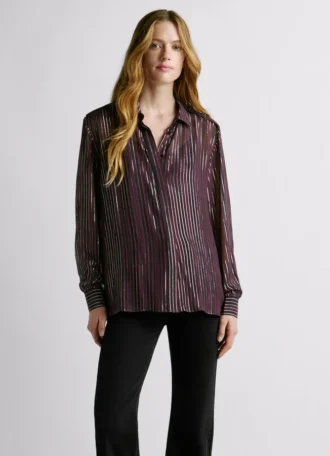 Camisa Fluida às Riscas