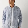 Camisa Oxford às riscas de corte regular
