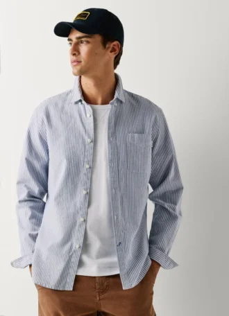 Camisa Oxford às riscas de corte regular