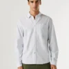 Camisa Oxford às riscas de corte regular