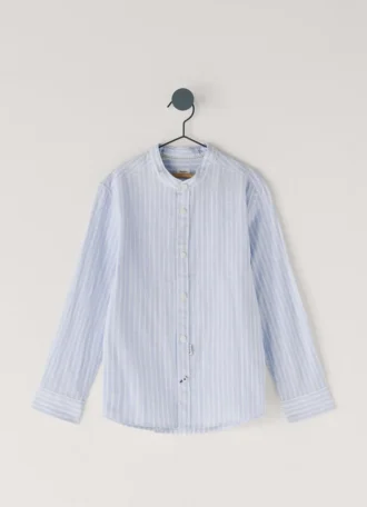 Camisa às riscas de corte descontraído