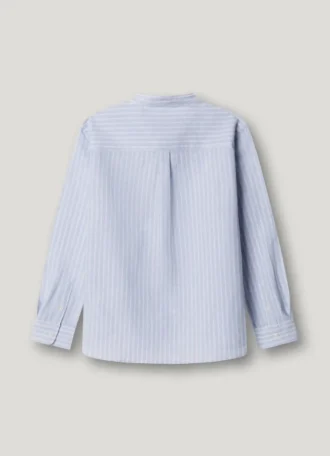 Camisa às riscas de corte descontraído