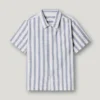 Camisa às riscas de corte descontraído