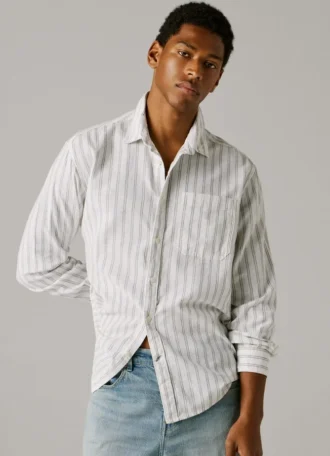 Camisa às riscas de corte regular