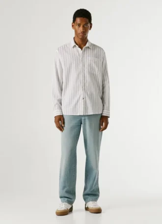 Camisa às riscas de corte regular
