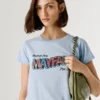 Camiseta com estampa artística