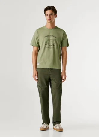 Camiseta com estampa artística