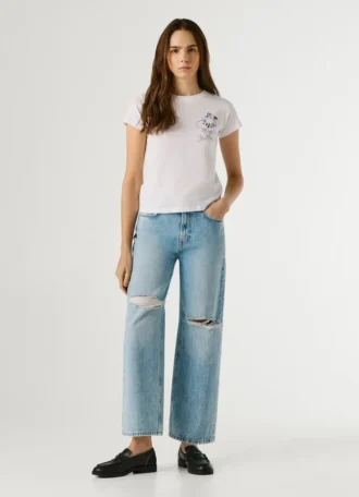 Camiseta com estampa artística