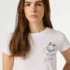 Camiseta com estampa artística Camiseta com estampa artística