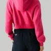 Camisola com capuz de corte curto