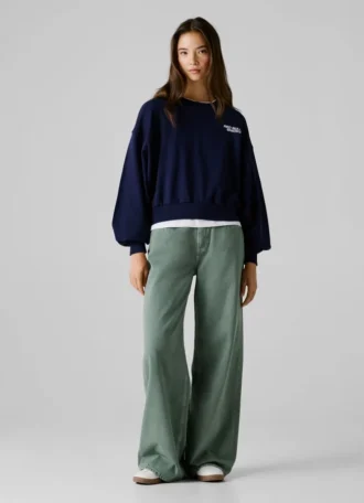 Camisola de gola redonda com corte regular