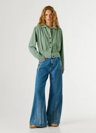 Casaco bomber com gola de camisa Casaco bomber com gola de camisa