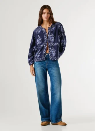 Casaco com estampado floral