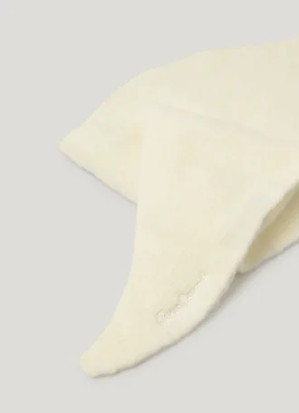 Lenço de malha triangular