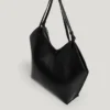 Mala Tote com Efeito de Couro e Tachas Mala Tote com Efeito de Couro e Tachas