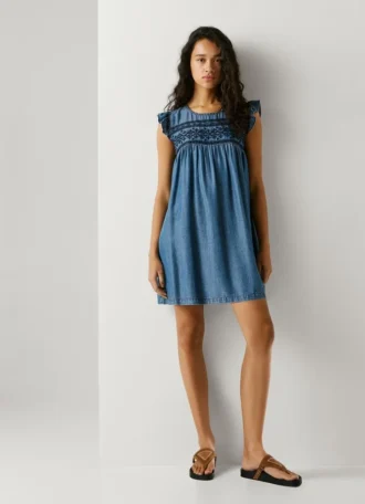 Mini-vestido com detalhes bordados