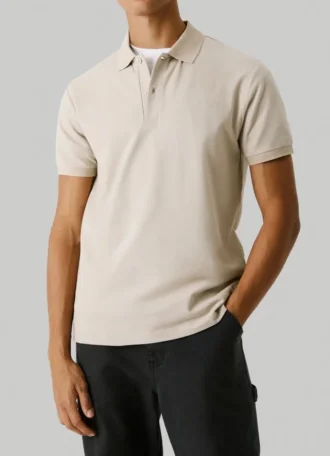 Polo com estampado nas costas em piqué